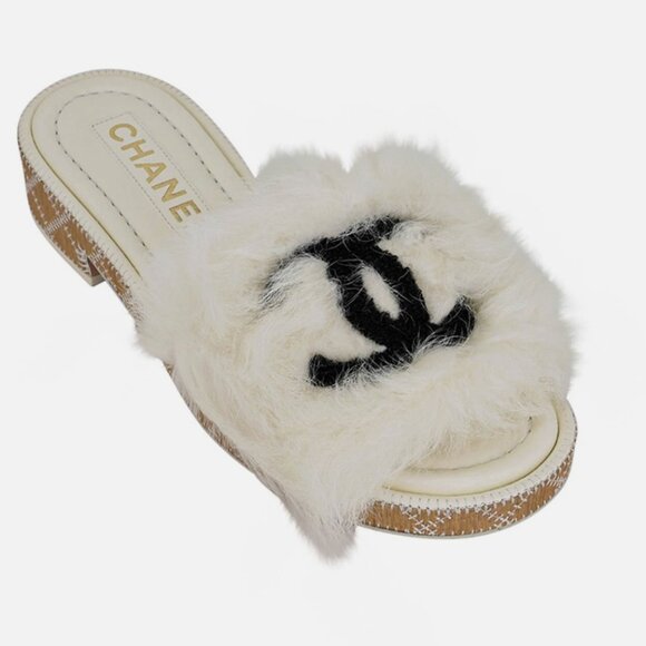 CHANEL Shoes - Chanel Shoe White Shearling Black CC Logo Mule 37.5 NEW